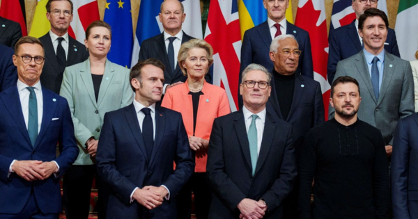 Macron, Starmer Spearhead Ukraine Peace Push as US Wavers