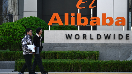 Alibaba Bans Anthropic's Claude Tools Amid Accusations of Largest Known AI Distillation Attack