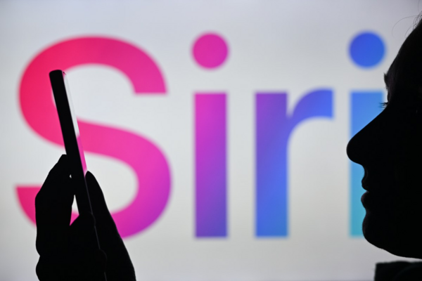 Apple Unveils Siri Upgrade with Voice App Control Capabilities