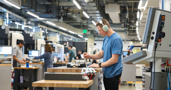 Apple Pledges $500 Billion U.S. Investment Over Four Years for AI and Manufacturing Expansion