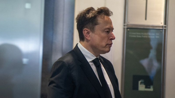Article image for Elon Musk Takes Stand Against OpenAI in $130 Billion Trial That Could Reshape AI Industry