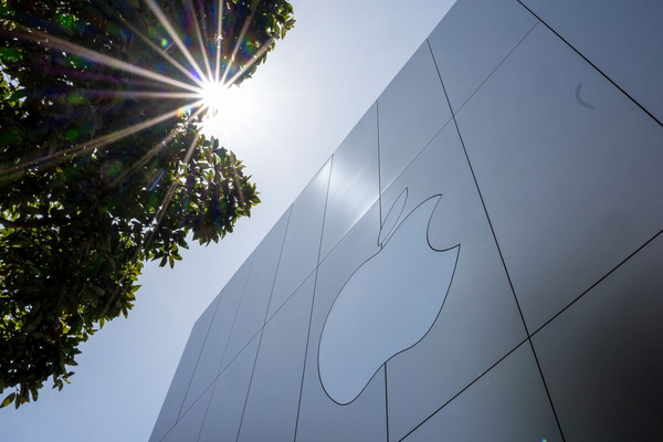 Apple Explores Intel and Samsung as U.S. Chip Manufacturers, Reducing Reliance on TSMC