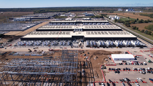 Article image for Amazon Opens World's Largest AI Data Center in Indiana as $11 Billion Project Rainier Begins Training Claude Models