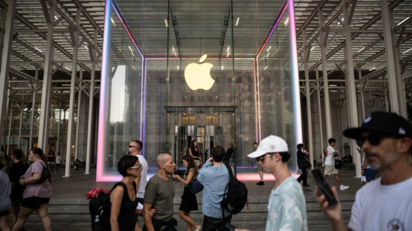 Apple Forms AI Team to Develop ChatGPT-like Search Experience