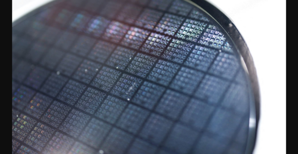 Trump Imposes 100% Tariffs on Semiconductor Imports, Exempting U.S. Chipmakers