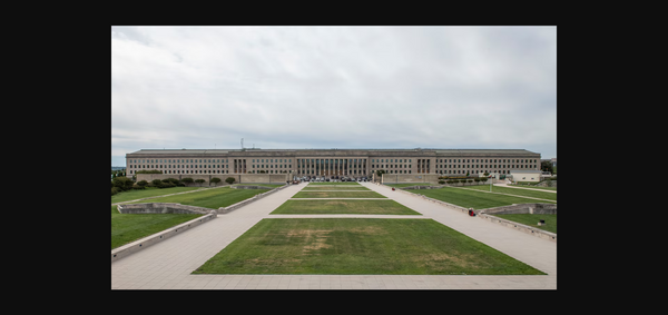 Trump Signs Executive Order Allowing Pentagon to Use 'Department of War' as Secondary Title