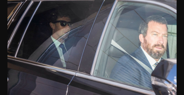 Senator Hawley Probes Meta Over AI Chatbots' Interactions with Children