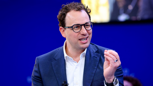 Anthropic Raises Up to $15 Billion at $350 Billion Valuation as AI Funding Frenzy Continues