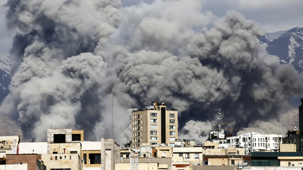 AI-Generated Fake Images and 'Shallowfakes' Flood Social Media Amid Iran Conflict, Blurring Reality for Millions