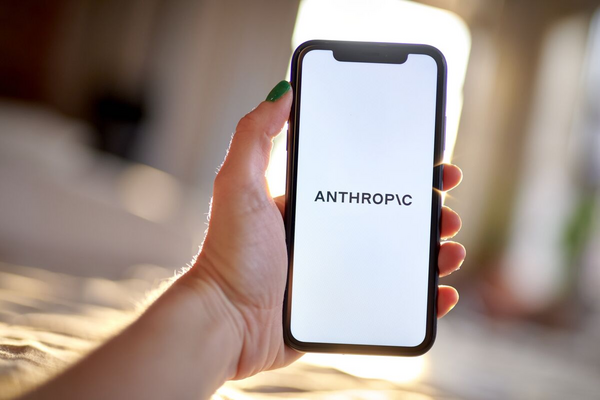 Anthropic Eyes Mega-IPO Rivaling SpaceX's Record as AI Investment Demand Surges